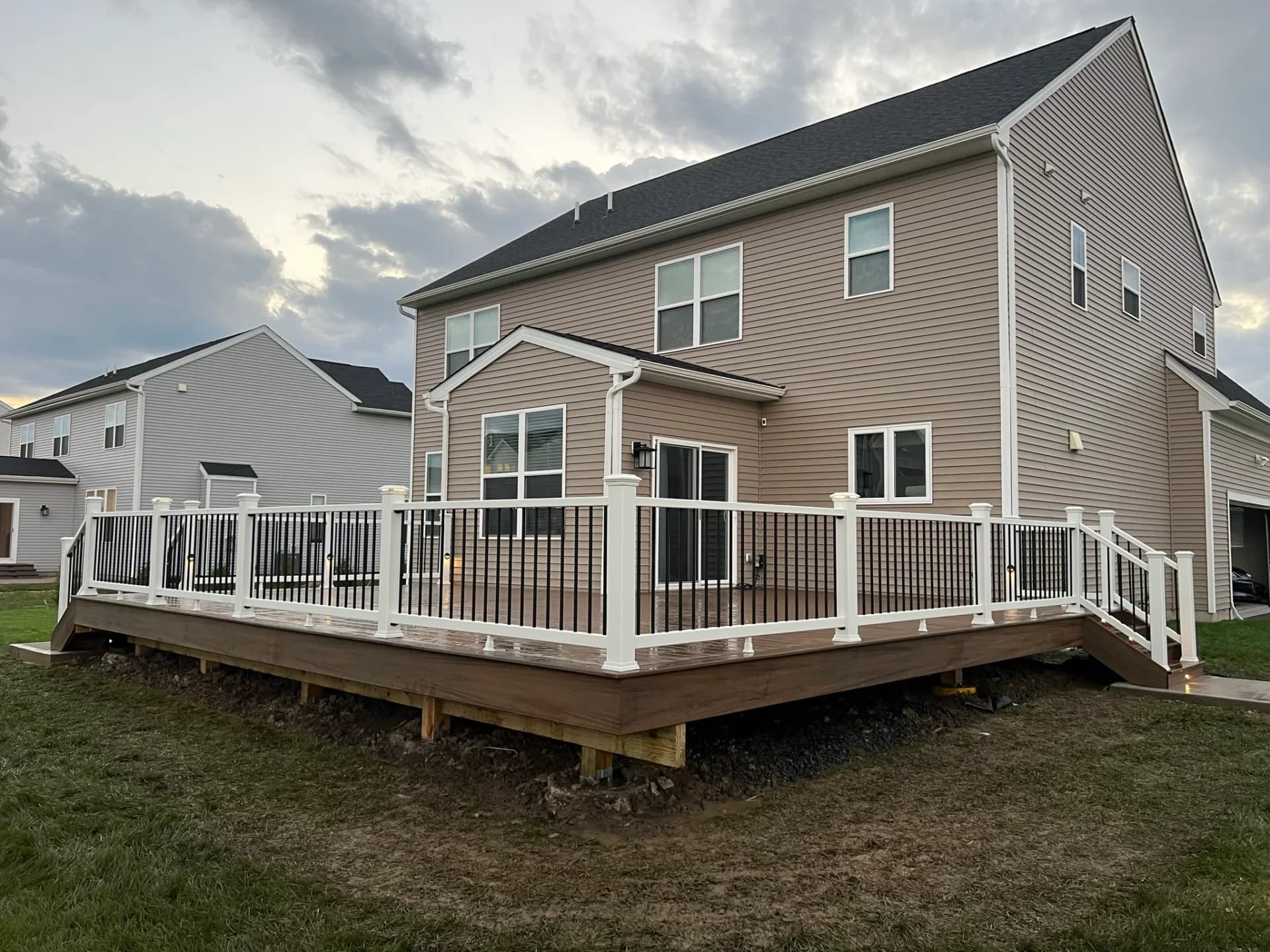 Elevated Deck with Scenic Views in Stroudsburg, PA - Image 1