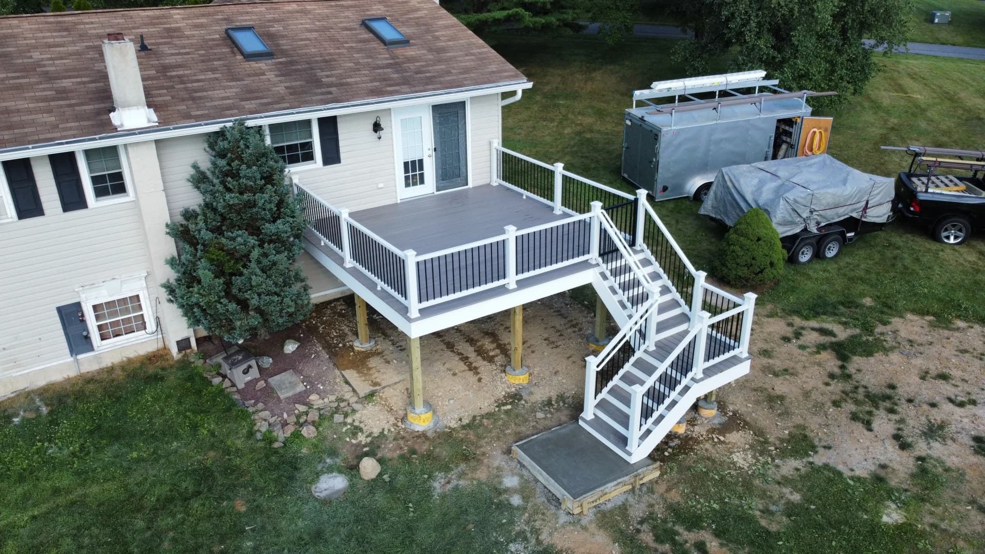 Deck Railing Options 2026: Complete Guide (Aluminum, Composite, Cable, Glass - Which is Best?)